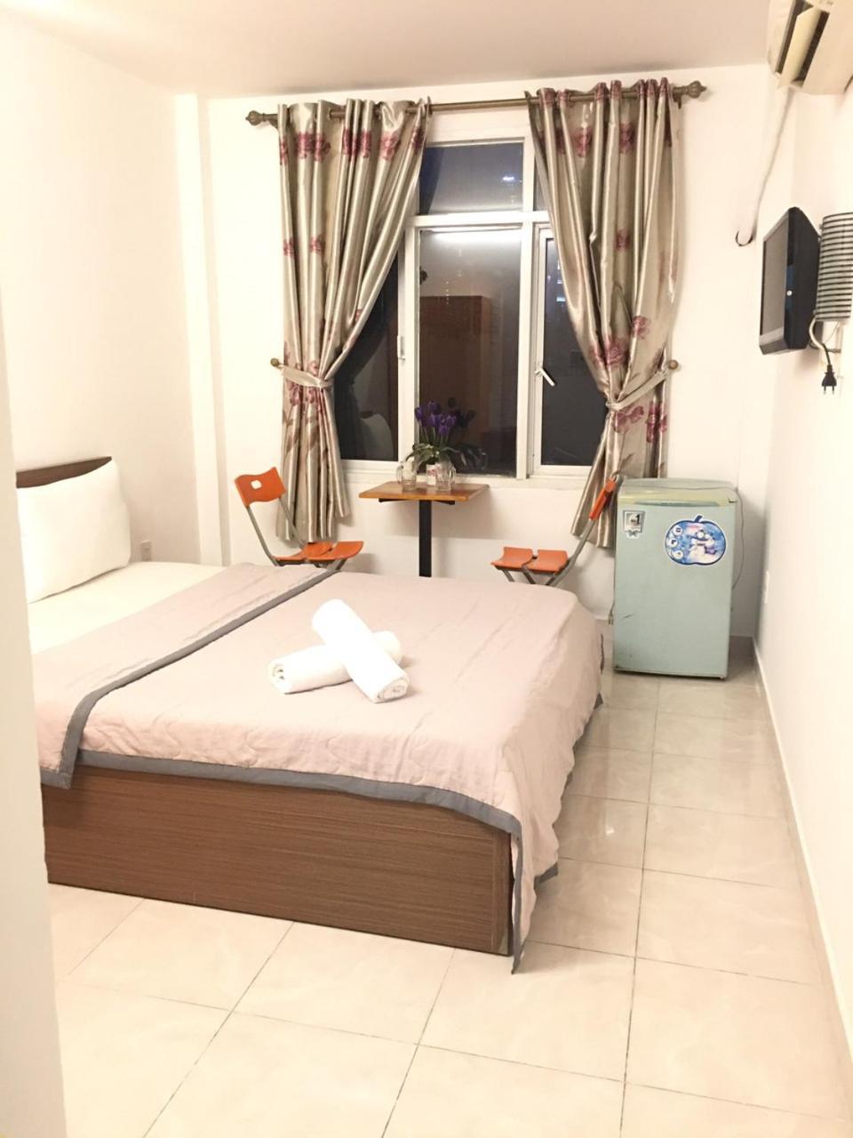 Thanhha Guesthouse At Bui Vien Walking Street Хошимин Екстериор снимка